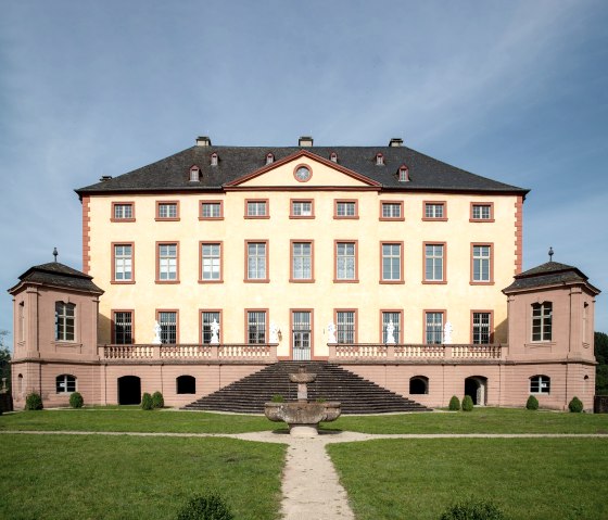 Schloss Malberg - Runder Garten, © Tourist-Info Bitburger Land