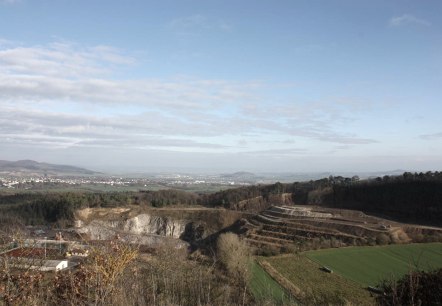 Ausblick vom Ettringer Bellerberg - Tagebau, © Foto: Laura Rinneburger, Quelle: Touristik-Büro Vordereifel
