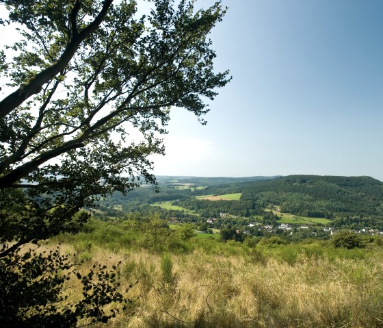 Vue lointaine depuis l'Eifelsteig, © Eifel Tourismus/D. Ketz