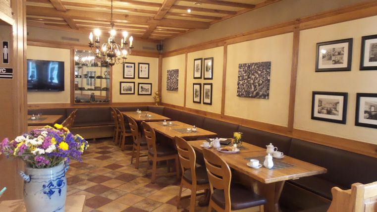 Gemütlich-rustikaler Essbereich.