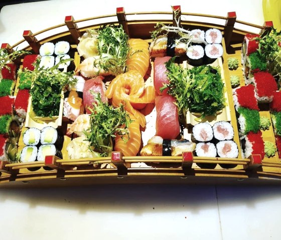 Sushis fraîchement préparés, © Sushi Bar Vyvy