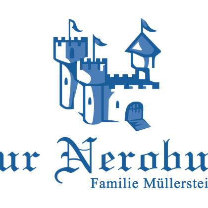 Een logo van "Zur Neroburg" met een gestileerd kasteel en vlaggen. Het ontwerp is in blauw uitgevoerd en toont de achternaam Müllerstein.