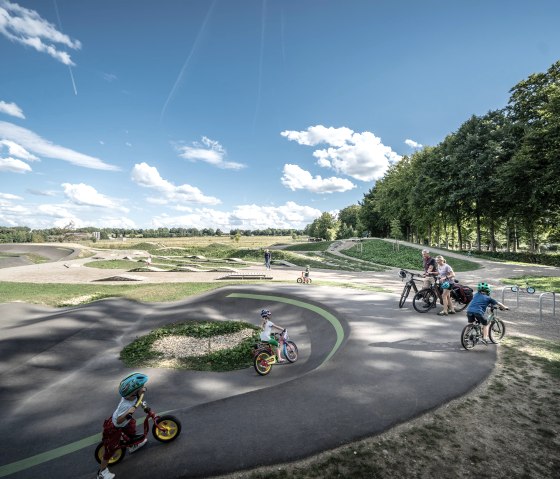 La pump track, © Eifel Tourismus GmbH, Dennis Stratmann