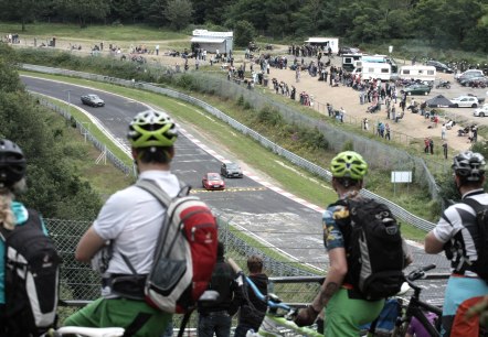 The cycle tour on the Vulkan-Rad-Route Eifel leads past the Nürburgring, © TI Hocheifel-Nürburgring/R. Schanze
