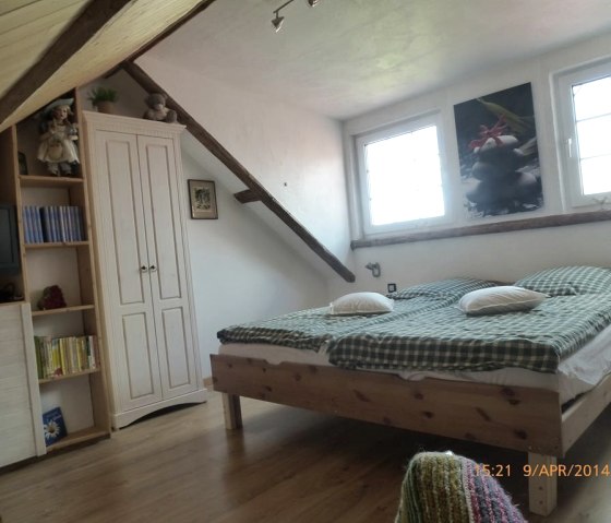 2nd bedroom