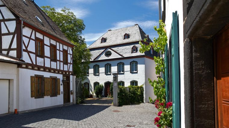 Das Foto zeigt einen Blick in die Herrenstraße.