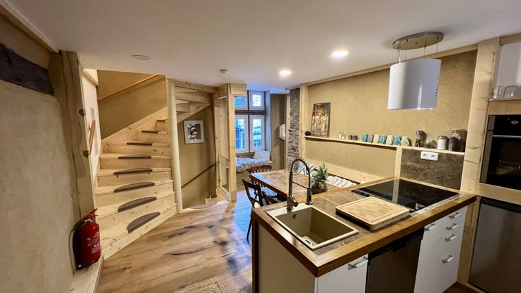 La maison en terre rénovée avec soin et équipée des installations les plus modernes
