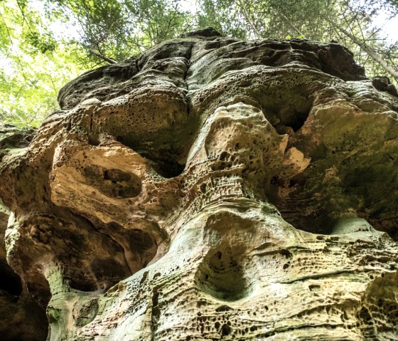 Indrukwekkend: verwering op de "varkensstallen" rotsen, © Eifel Tourismus GmbH, D. Ketz