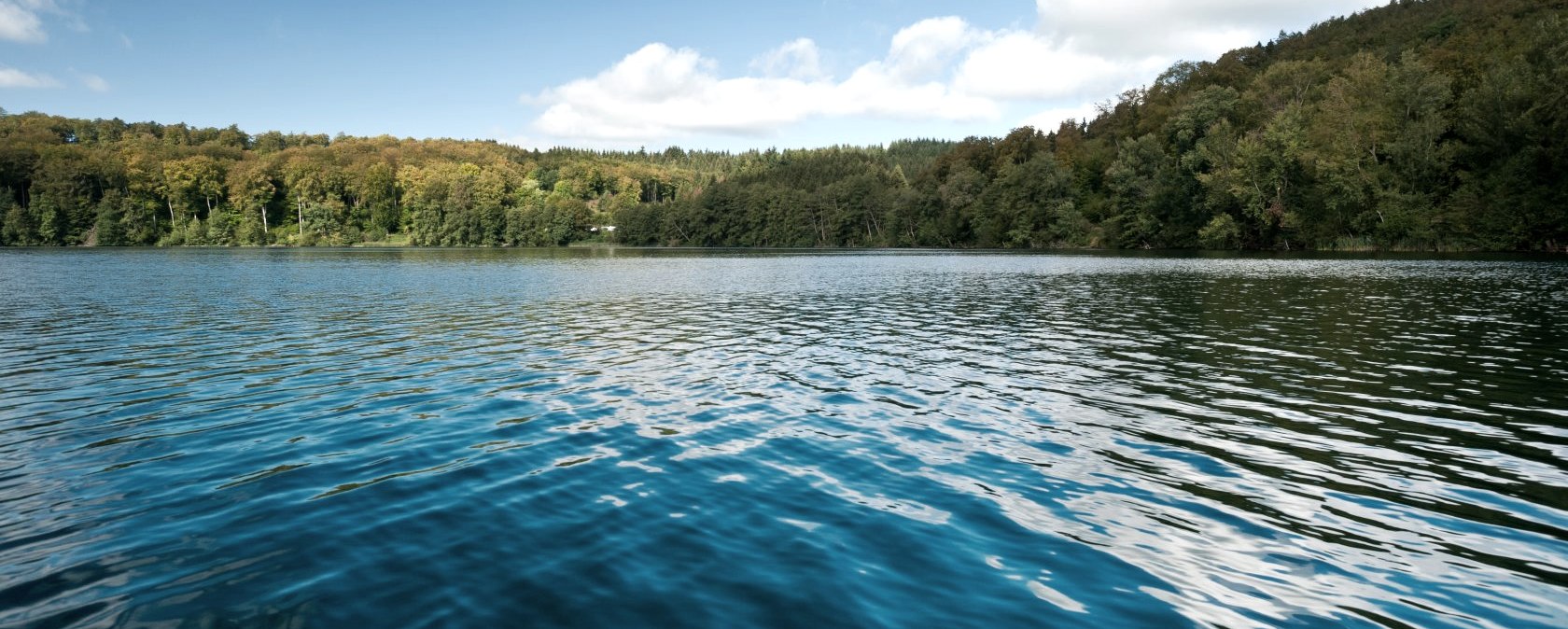 Randonnée sur le sentier des maars : Pulvermaar, © Eifel Tourismus GmbH, D. Ketz