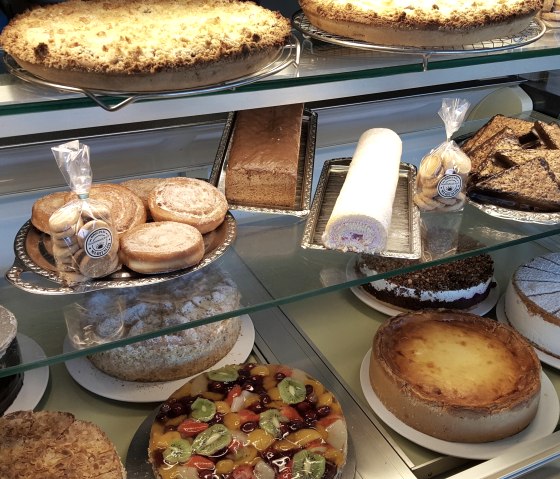 Große Kuchenauswahl im Café Maarblick, © Café Restaurant Maarblick