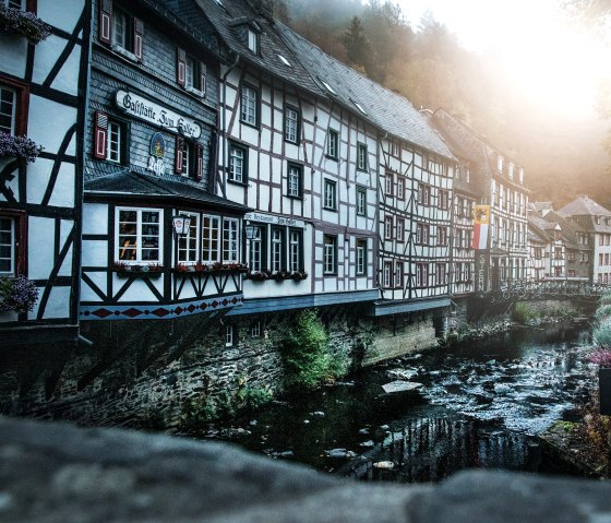 Vakwerkhuizen in Monschau aan de kloosterroute, © Tourismus NRW e.V.
