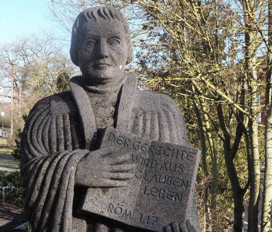 Evangelische kerk Mendig, standbeeld, © VG Mendig