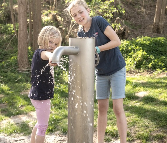 Water playground1, © TI Maifeld