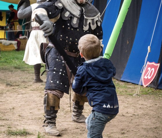 Rittergefecht bei den Kinderrittern, © Mike Goehre