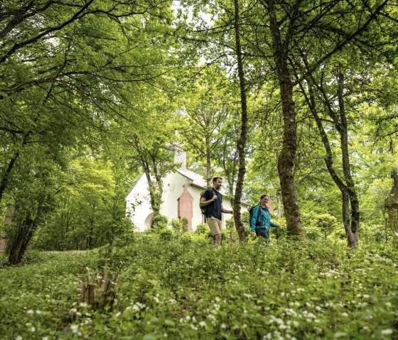 Heyerberg pilgrimage chapel on the Hochkelberg panorama trail, © Eifel Tourismus GmbH, D. Ketz