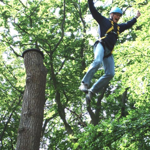 Klimmen met hoge touwen, © Eifelgemeinde Nettersheim
