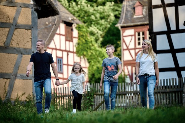 Unterwegs mit Kindern im Freilichtmuseum Kommern, © Dr. Nils Nöll