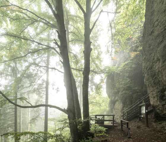 Entrée de la grotte du Buchenloch, © Eifel Tourismus GmbH, Dominik Ketz