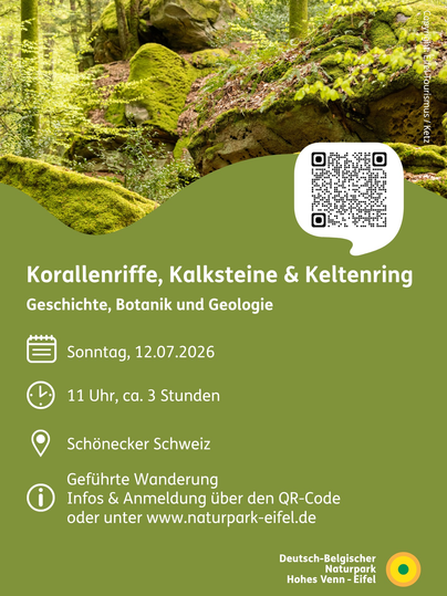 Ein Veranstaltungshinweis für eine geführte Wanderung im Naturpark. Das Bild zeigt einen grünen Wald mit Felsen und Informationen zu Datum und Uhrzeit.