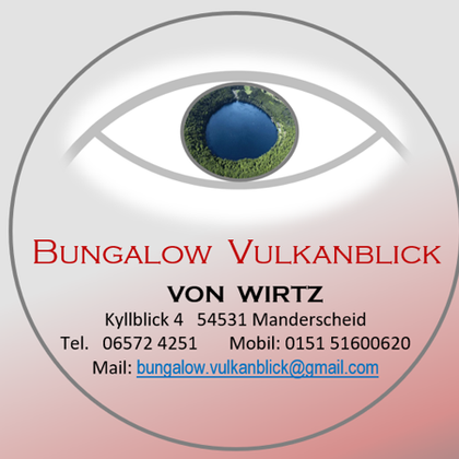 Een ronde afbeelding met de tekst "Bungalow Vulkanblick van Wirtz". Hierop staan de contactgegevens, waaronder het adres, het telefoonnummer en het e-mailadres.