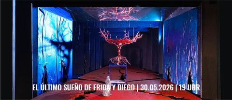 Une représentation abstraite avec des dégradés de couleurs doux en rose et blanc. En bas de l'image, se trouve le texte : "TRISTAN ET ISOLDE 21.03.2026 17 H".