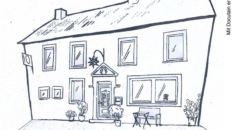 Une maison esquissée avec une entrée et plusieurs fenêtres. Devant la maison, il y a des plantes et une table avec des chaises.