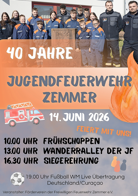 Un groupe de jeunes en uniforme de pompier se tient souriant devant un bâtiment. Le flyer annonce le 40ème anniversaire des jeunes pompiers de Zemmer avec divers événements.