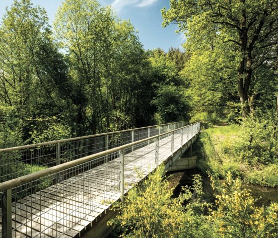 Brücke über dem Mürmes, © Eifel Tourismus GmbH/D.Ketz