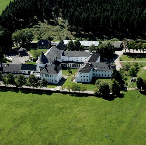 Luchtfoto van klooster Maria Frieden, © Gemeinde Dahlem