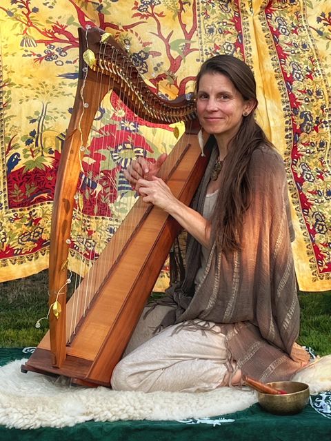 Woman playing the harp