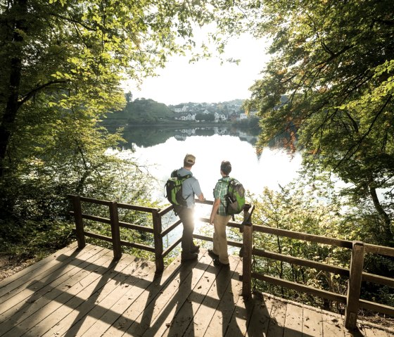 Take your time and experience the atmosphere at Ulmener Maar, © Eifel Tourismus GmbH, D. Ketz
