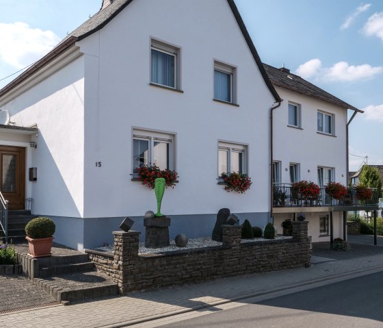 Hausansicht, © Tröster-Gilles/Dorfkrug Roes