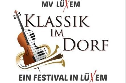 Ein Logo für das Festival "Klassik im Dorf". Es zeigt eine Geige und ein Trompetenbild, umrahmt von dem Text über das Event in Lüxem.