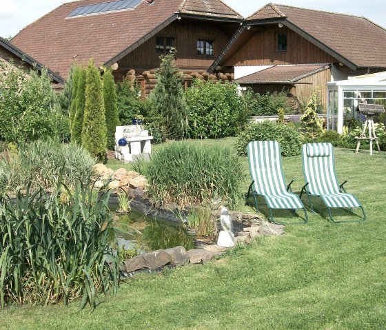 HaH Liegewiese, © Nordeifel Tourismus GmbH  & Haus am Hahnenberg