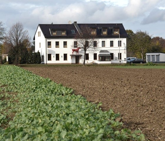 main house1, © Rotes Einhorn