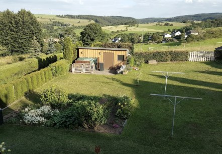 Aussicht_Balkon_2_2020, © Nordeifel Tourismus GmbH & Ferienwohnung zur schönen Aussicht