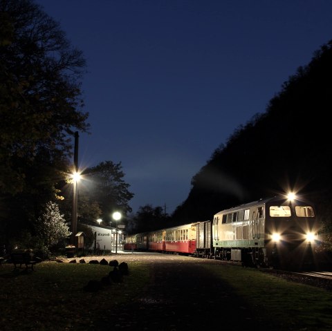 Voyage en soirée, © Maxim Rossdeutscher