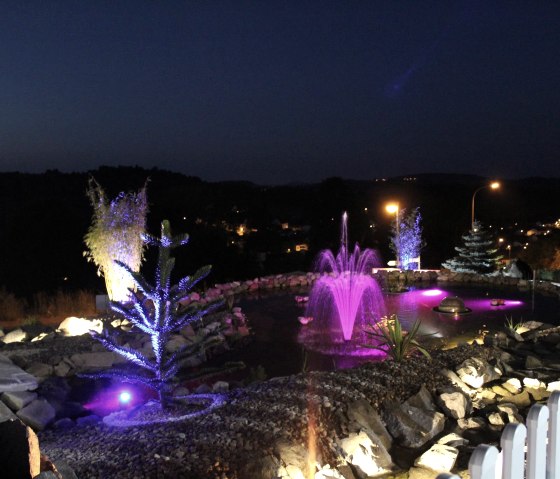 Maarberg Resort pond top new (20)