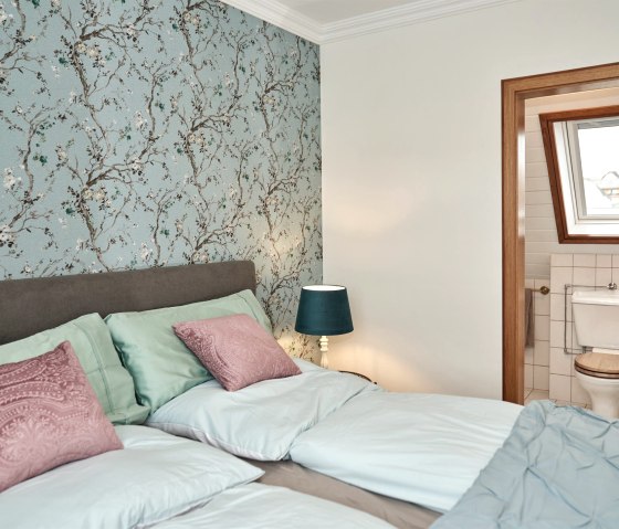 Maarstube Schlaf- und Badezimmer