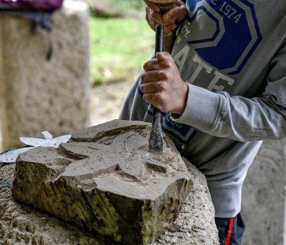 Cours de peignage du tuf, © J. Zimpel-Nonn