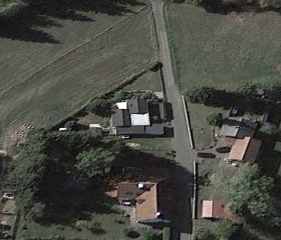 Les trois maisons de vacances