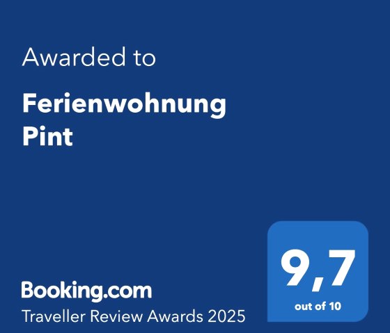 Traveller Review Award Booking.com_2025
