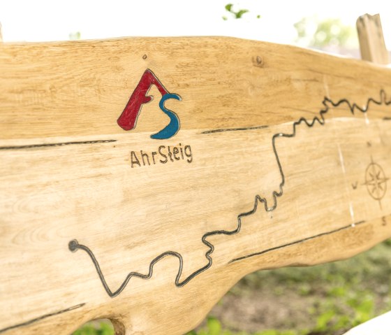 AhrSteig Bank, © Ahrtaltourismus_AhrSteig,D.Ketz