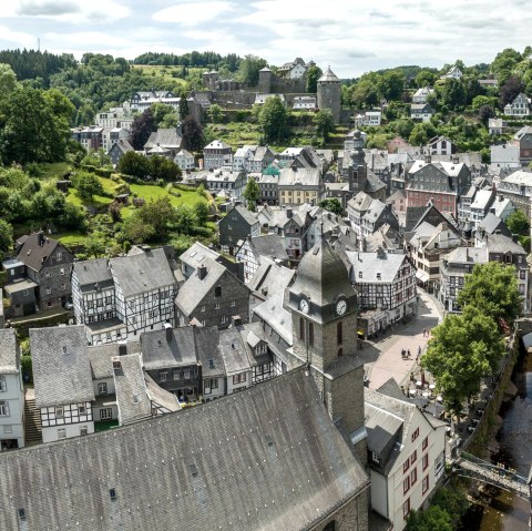 Above the rooftops of Monschau, © Eifel-Tourismus GmbH, Dominik Ketz