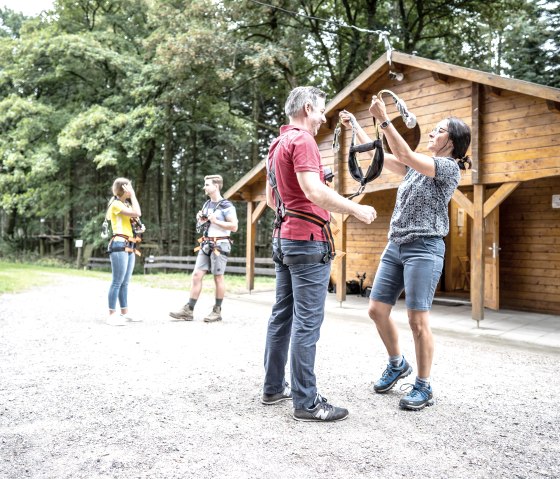 Kletterausrüstung an & Los geht's, © Kreis Düren-Dennis Stratmann