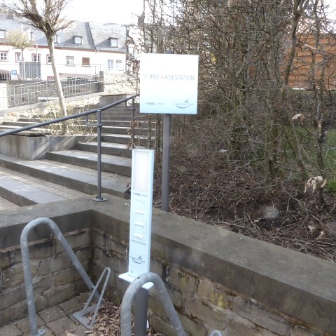e-bike-ladestation  FiF Schönecken, © Tourist-Information Prümer Land