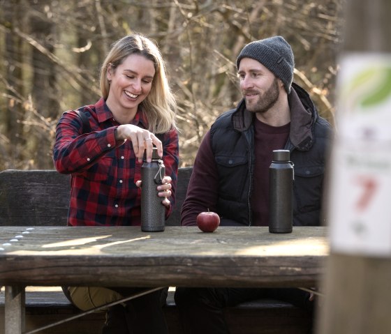 Une agréable pause randonnée sur la route Nat'Our 1, © Eifel Tourismus GmbH, D. Ketz