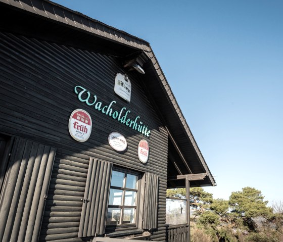 Wabelsberg juniper hut on the Traumpfad Juniper Trail, © Eifel Tourismus GmbH, D. Ketz