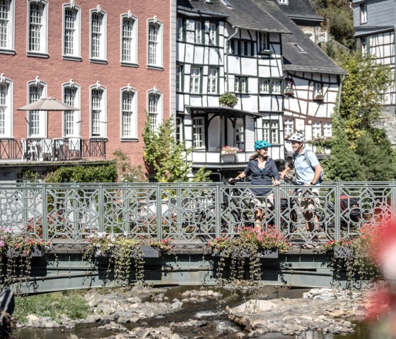 Visit the historic old town of Monschau, © Eifel Tourismus GmbH, Dennis Stratmann