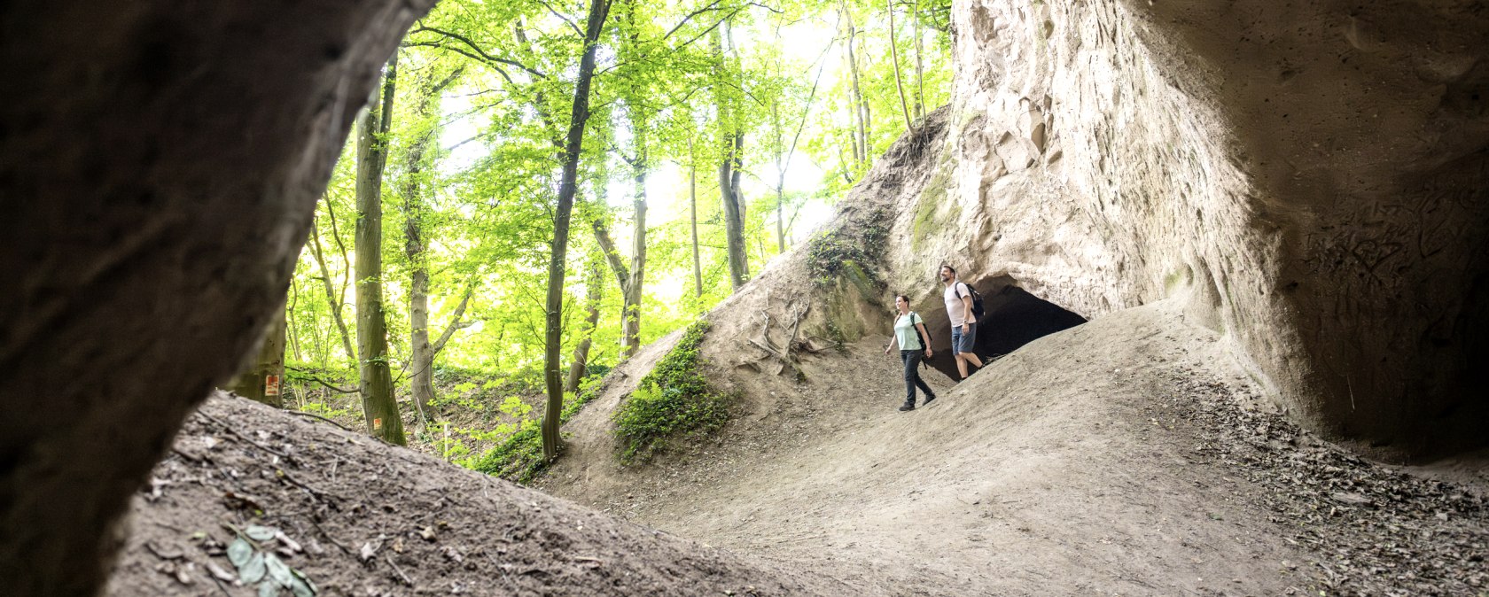 Impressive trass caves on the Traumpfad cave and gorge trail, © Eifel Tourismus GmbH, Dominik Ketz